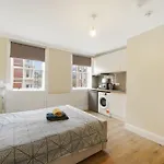 Prime Central London Private Studio Apartment